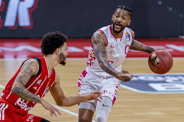 并透露自己 并透露自己