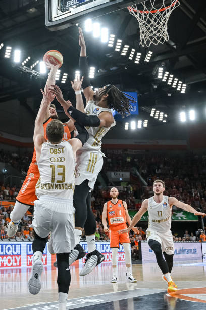 中老将回访 中老将回访